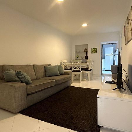 Typical Bica Apartment Lisbon Exterior photo